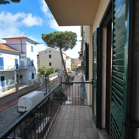 Limone - Centrale, Climatizzato E Vicino Al Mare
